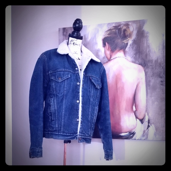 Levi's Jackets & Blazers - Levi's Women's Sherpa Jacket L